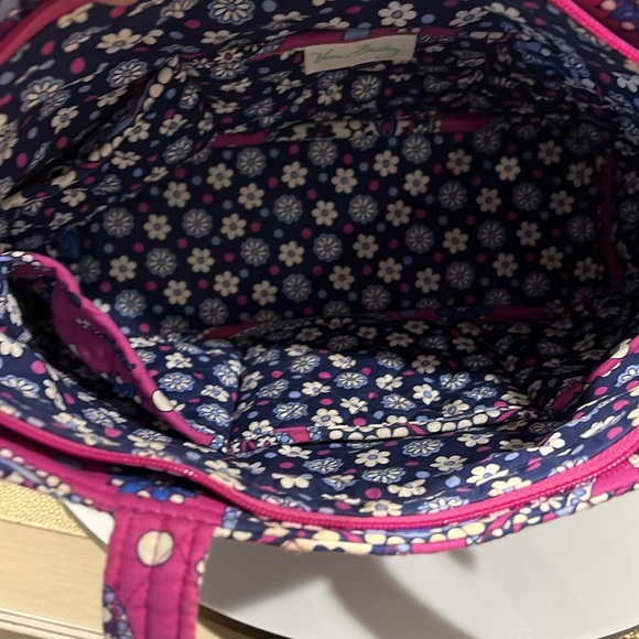 Vera Bradley Pink & Blue Paisley Shoulder Bag EUC - Picture 5 of 11